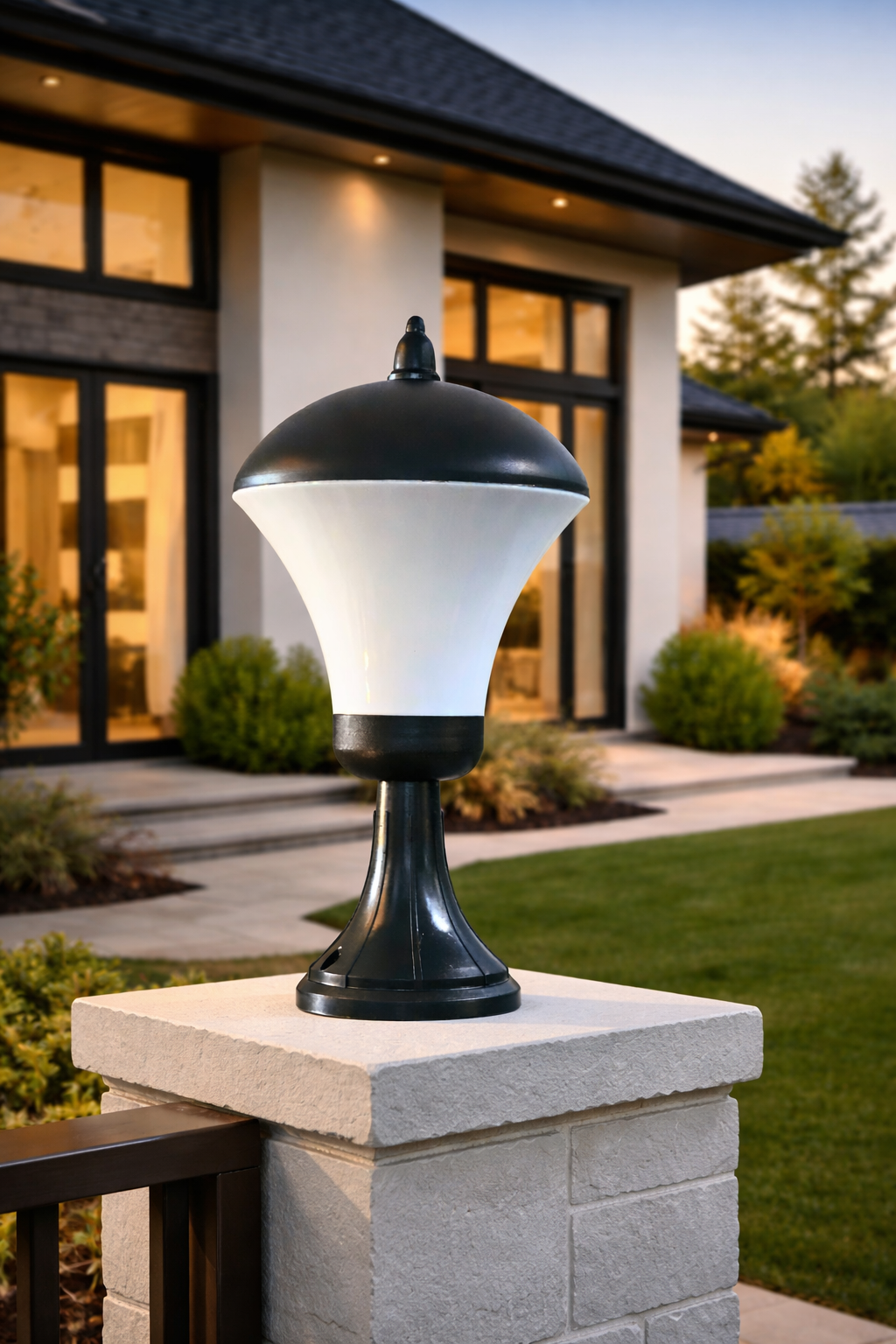 KLP 2032 Gate Lamp